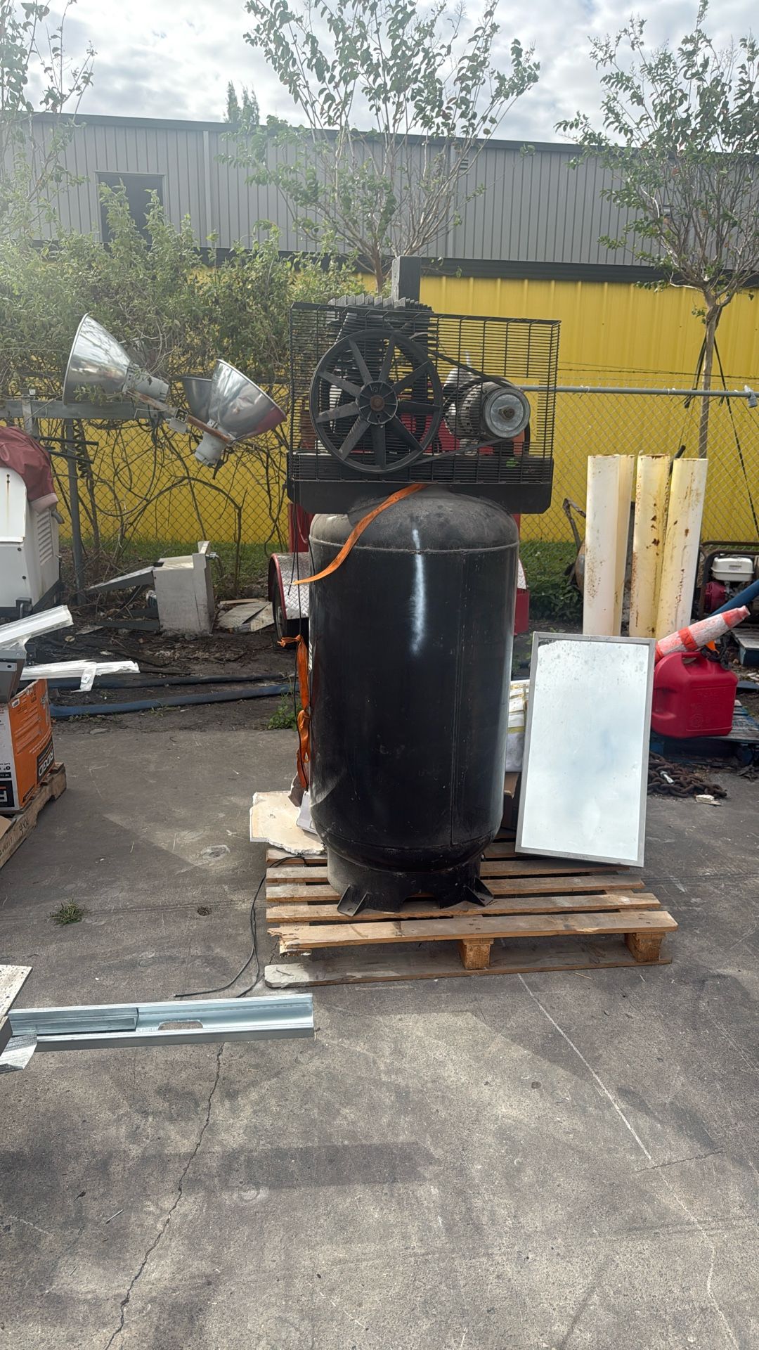 needs works industrial air compressor