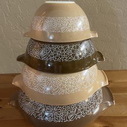 Pyrex Woodland Cinderella Mixing Bowls Set Of 4