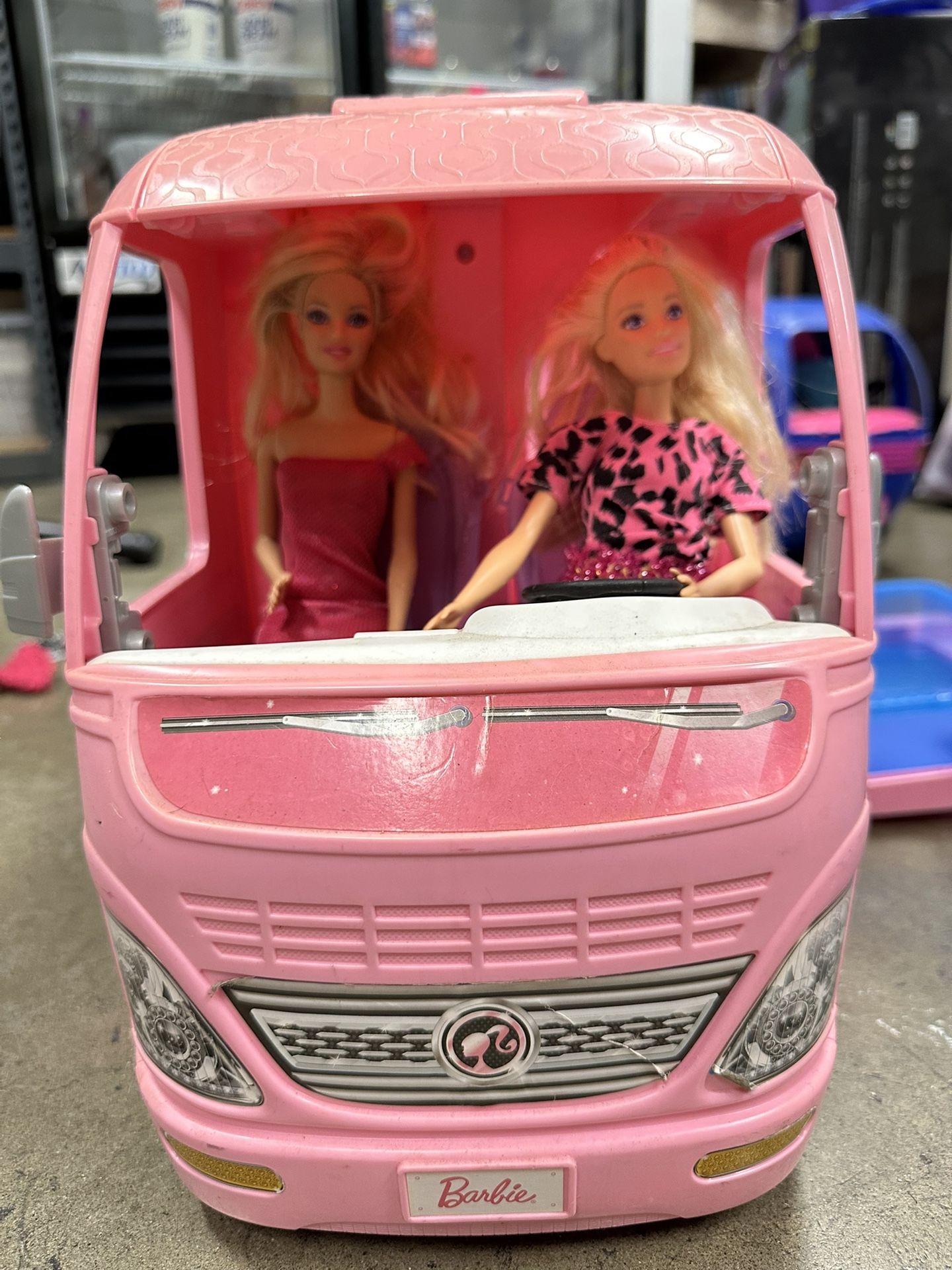Barbie Bus