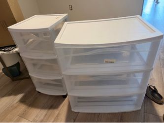 Plastic drawers $10 obo