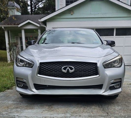 2015 Infiniti Q50