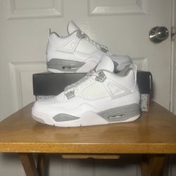 Air Jordan 4 Retro 'White Oreo'