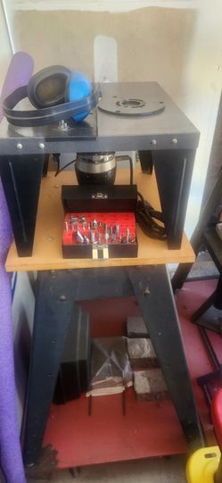 Benchtop Router Table with Router Bit Set