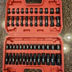 Brand new 50 pcs 1/4" square drive impact sockets shallow and deep. Metric and SAE.  Comes with case