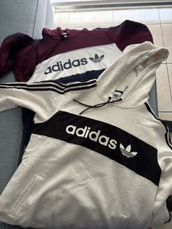 Adidas lot of clothes in excellent condition all size L