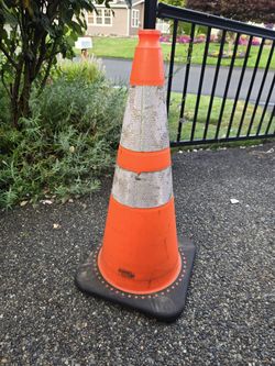 Heavy-Duty 28" Traffic Cones - Day/Night Freeway Use
