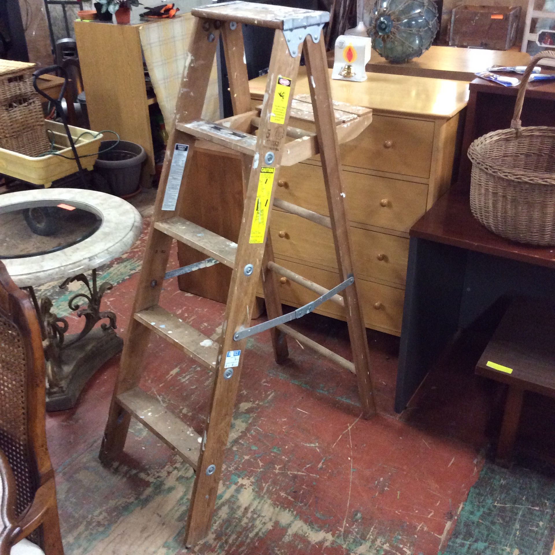 Great Condition 5ft wooden Painters Ladder