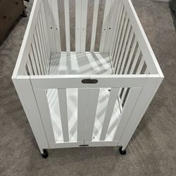 Mini Crib