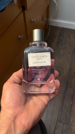 Gentlemen only Givenchy (3.3 Fl Oz) Cologne