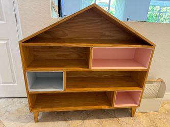Wood Dollhouse
