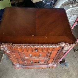 2 night Stand Pure Wood Beautiful