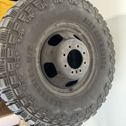 6 x Centennial M/T Tires 35 x 12.50R17LT 17 Rim