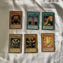 Bundle of 6 yugioh cards