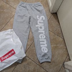 Supreme Sweats 