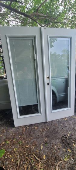 # puerta francesa 61 x 79