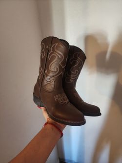 Kids Boots Size 2M