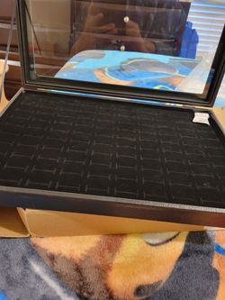 BRAND NEW JEWELRY DISPLAYS  ........😁😊😍