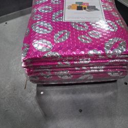 25 Pack Metallic Pink Bubble Mailers 8.5" x 12" – Padded Shipping Envelopes