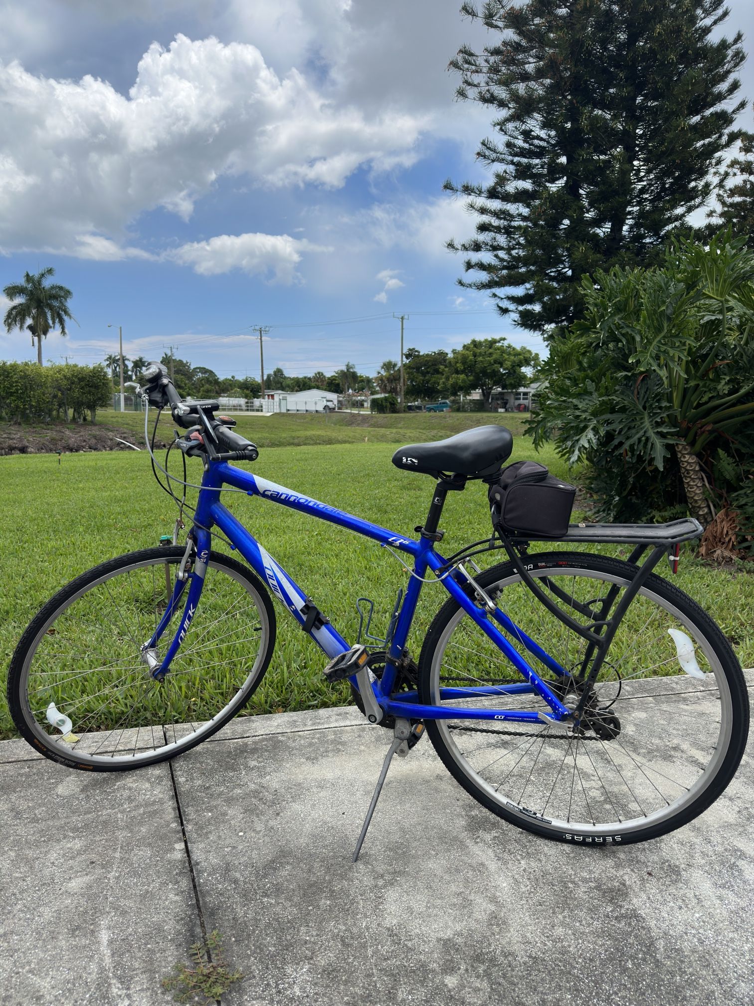 Mens Bicycle Cannon Dale Hybrid City Bike