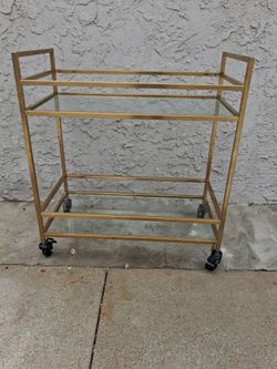 Cart with glass and wheels 29" Carrito de vidrio con ruedas y frenos!$45