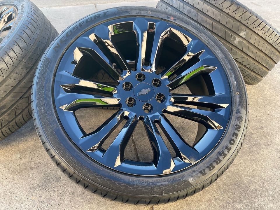 24" Chevy Silverado wheels tires rims Tahoe Suburban GMC Sierra Yukon