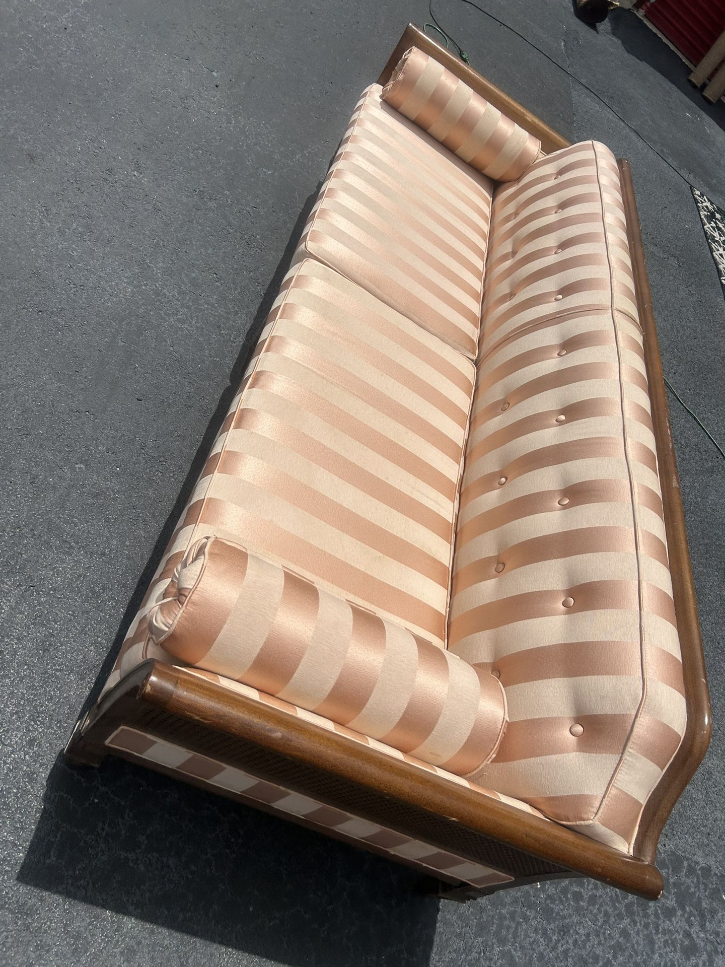 MCM SOFA