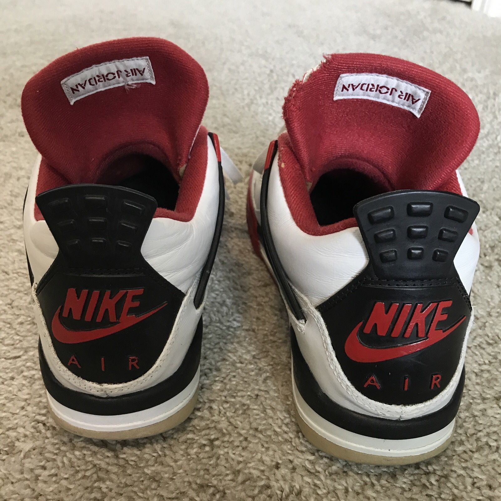 Jordan 4 Fire Red 2012