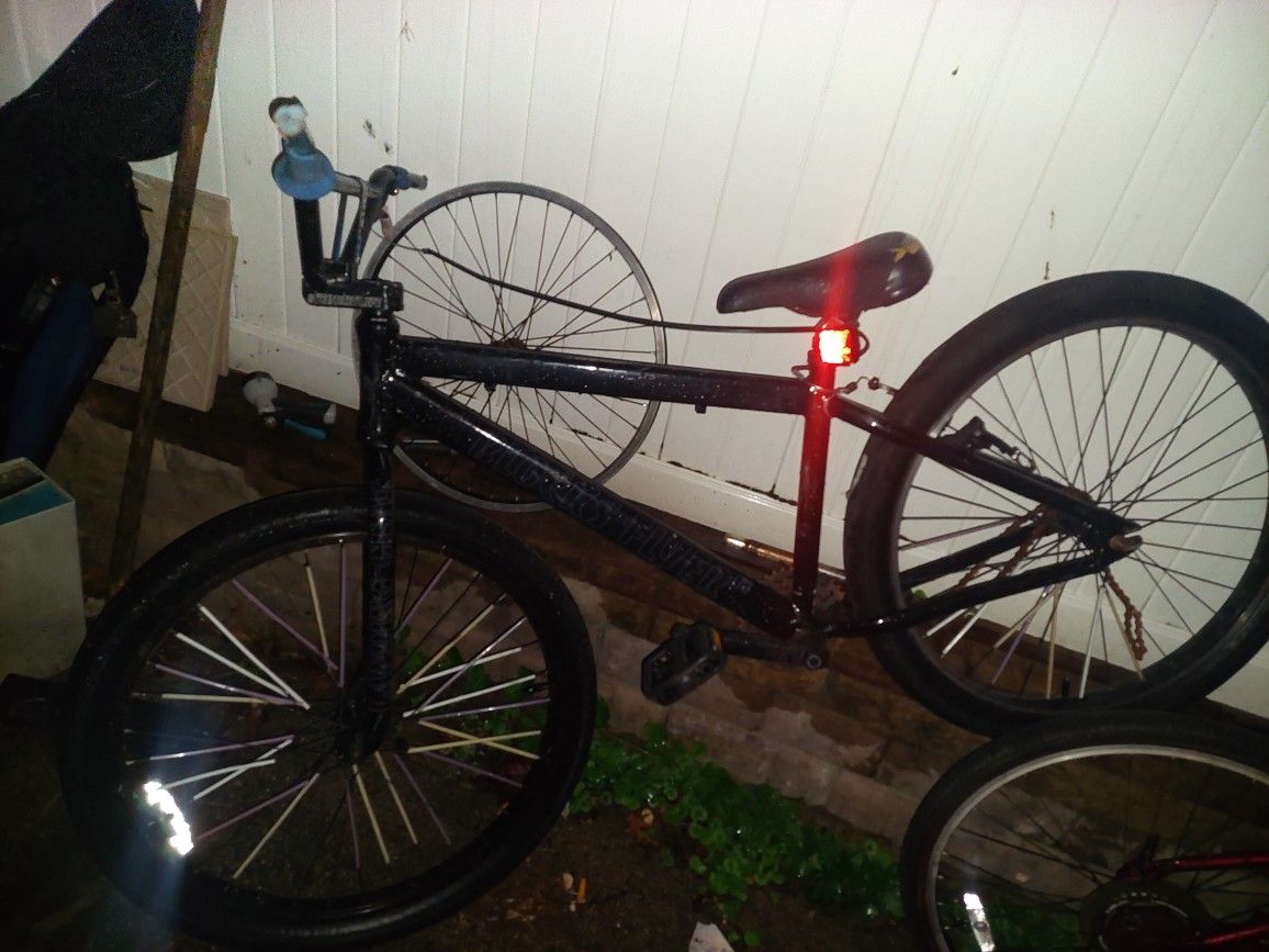 SE BLOCKS FLYER 26"  (REPAIR'S NEEDED) NOT RIDEABLE,  