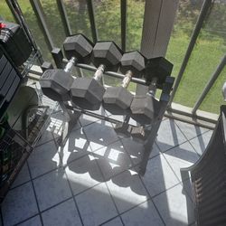 Dumbells 40 .25.15 Rack Included