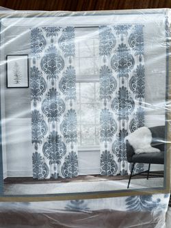 Peregrine damask Curtain 2pk