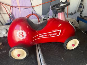 Radio Flyer Kids Ride-On Racer Car