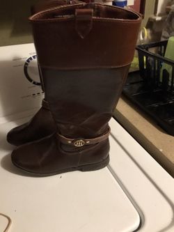 Girls size one Tommy Hilfiger boots