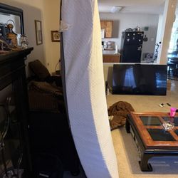 King Size Gel Mattress . NEED GONE ASAP 