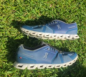 ON shoes mens size 12.5