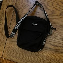 Supreme SS18 Shoulder Bag