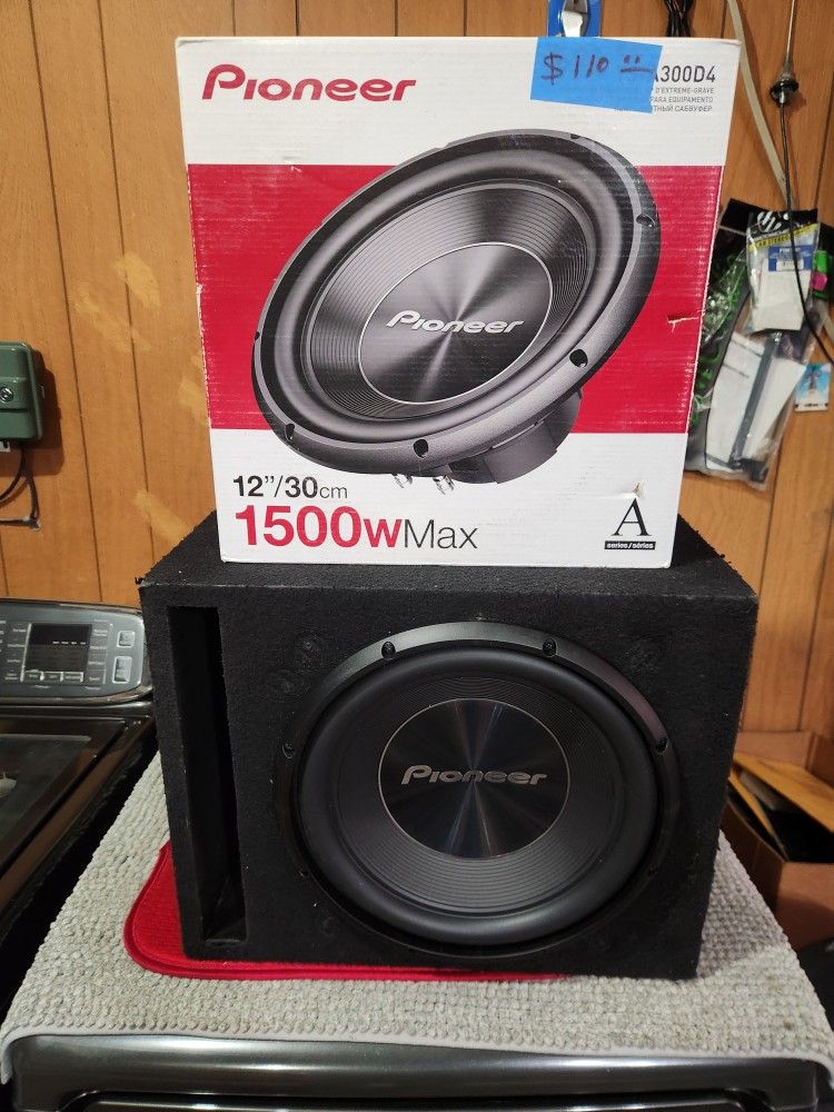 Speaker Boxes 12" + 12 " Pioneer 1500w