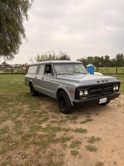 1970 GMC Suburban