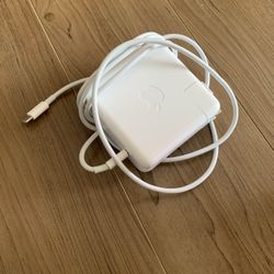 MacBook Pro Charger 