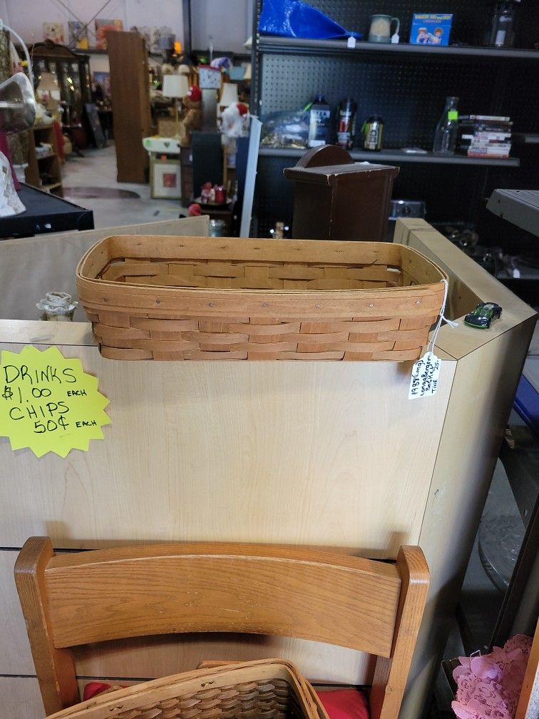 1989 Longaberger Basket