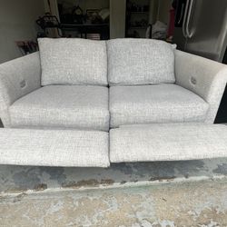 FREE DELIVERY (Recliner Electric Sectional)