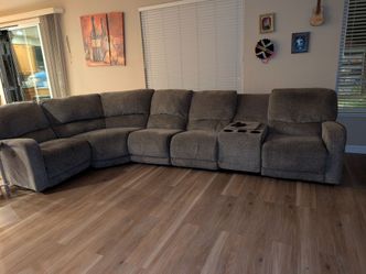 Large Plush Reclining Sectional Sofa with Center Console & Cup Holders