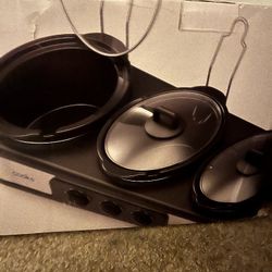 Cooks Slow Cooker 3 1.5 Quart Pots