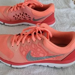 Women's Nike Shoes