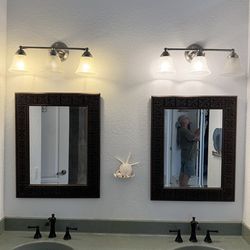 2 bath mirrors and 2 overhead lights
