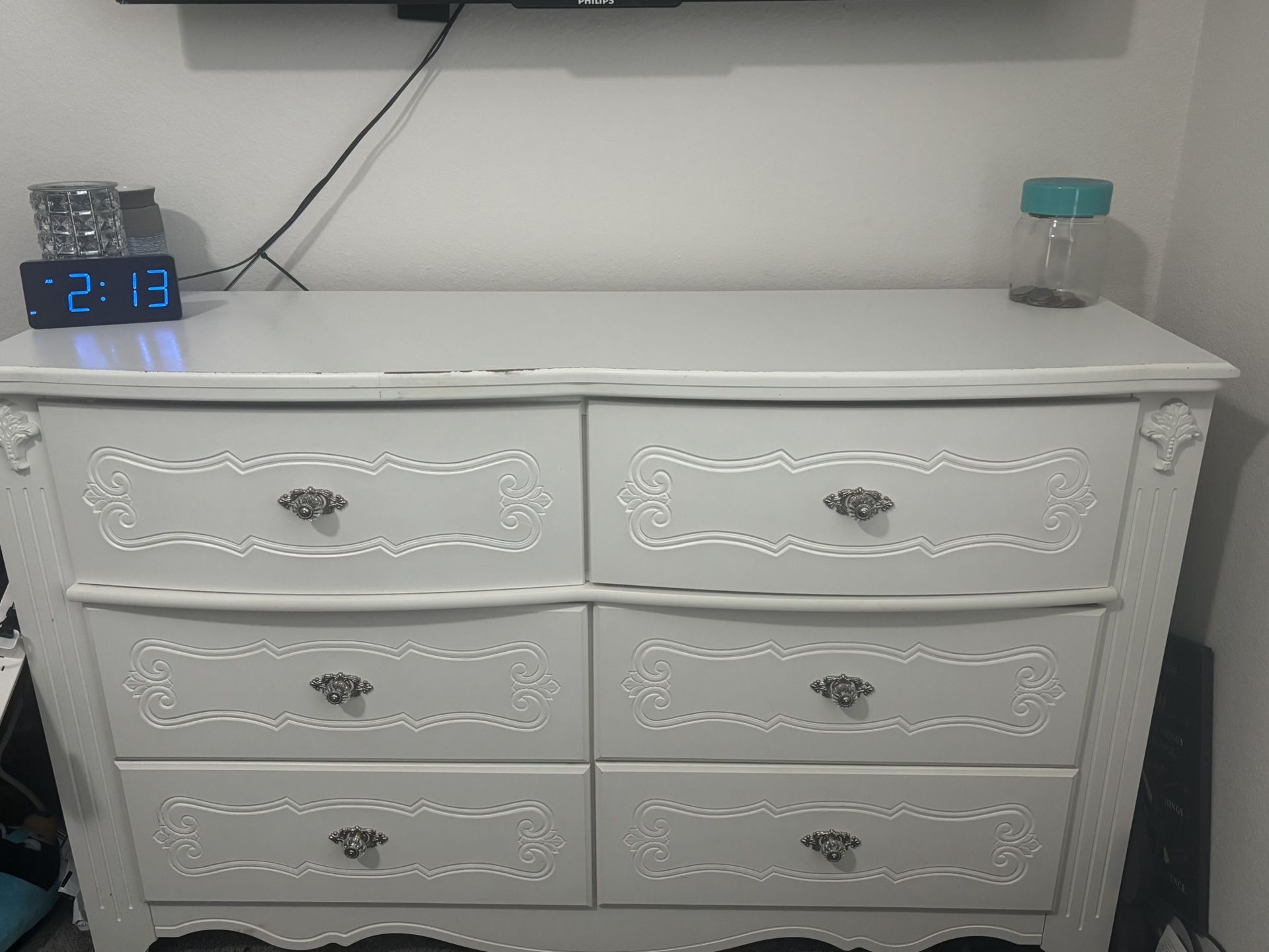 White 6-Drawer Dresser & Desk