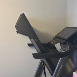 Pro-Form Pro 9000 Treadmill