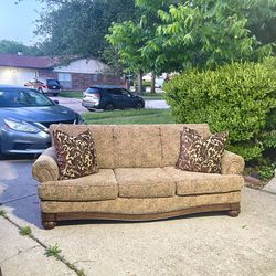 Clean Sofa Couch - Delivery Available 