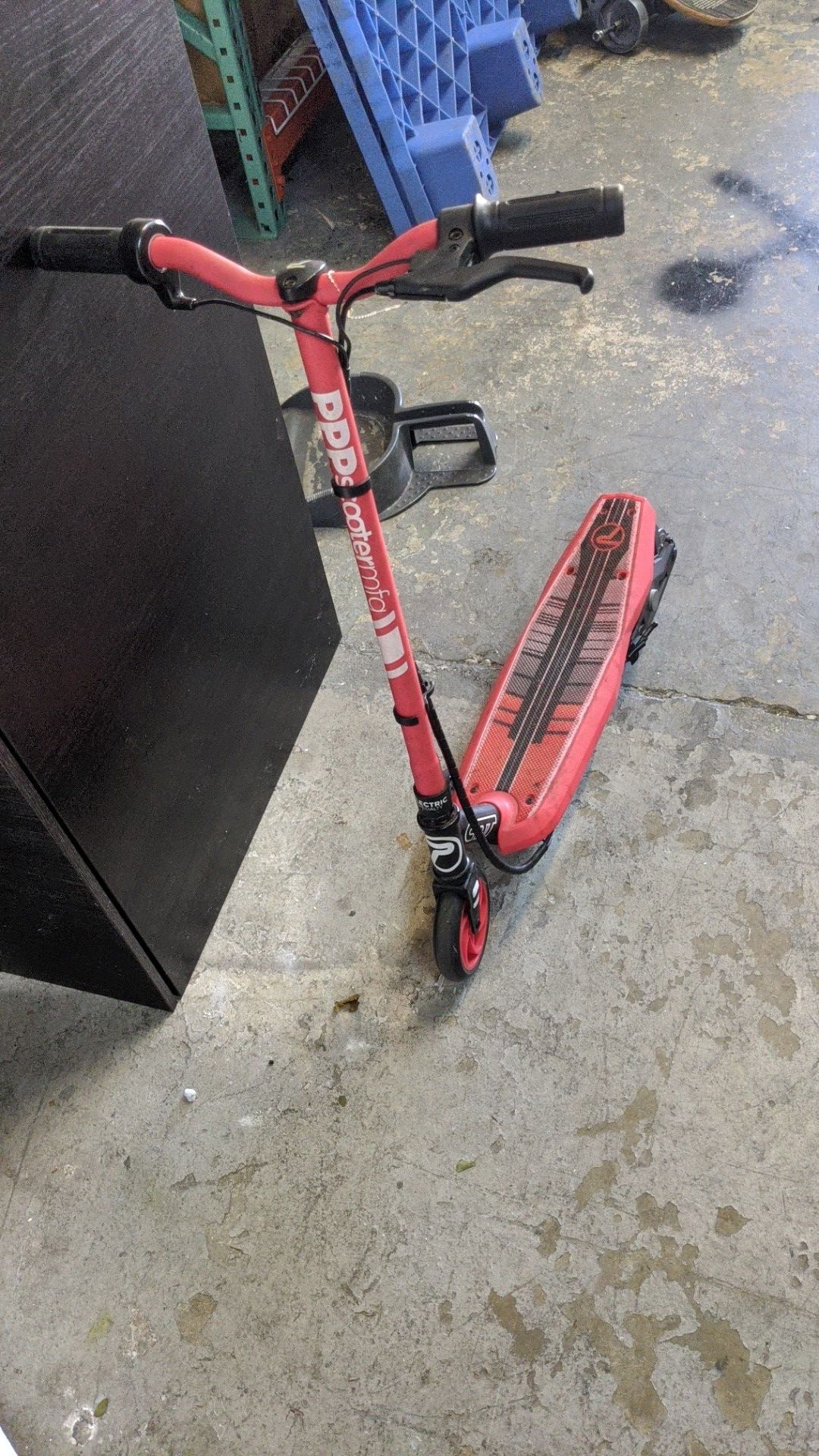 Lightning Scooter works but needs charger