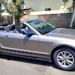 2005 Ford Mustang