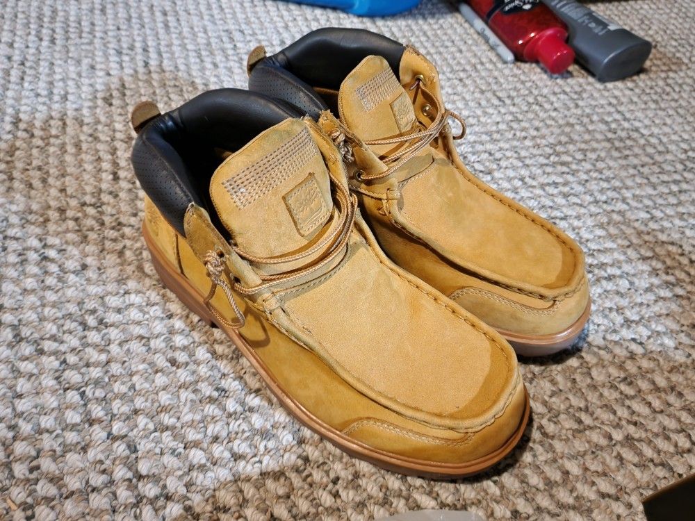 Size 10 Timberland Boots Tan Suede Like New